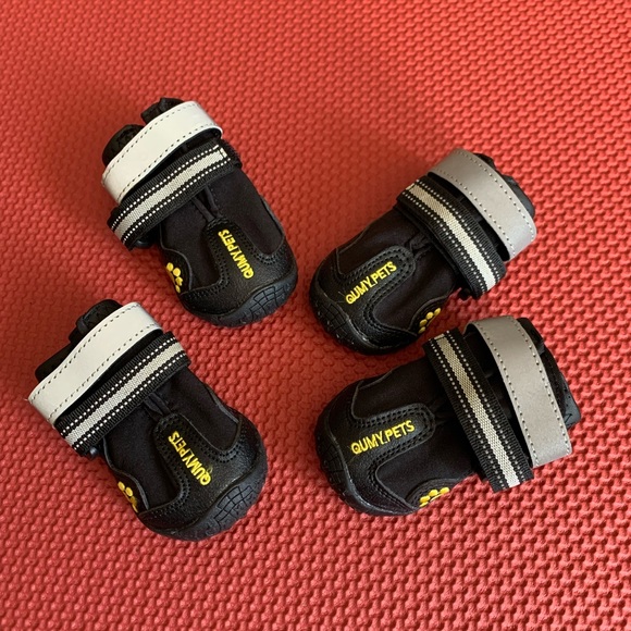 COPY - NWT🍀QUMY Dog Waterproof Shoes withReflective Strips Rugged Anti-Slip Sol… - Picture 2 of 13